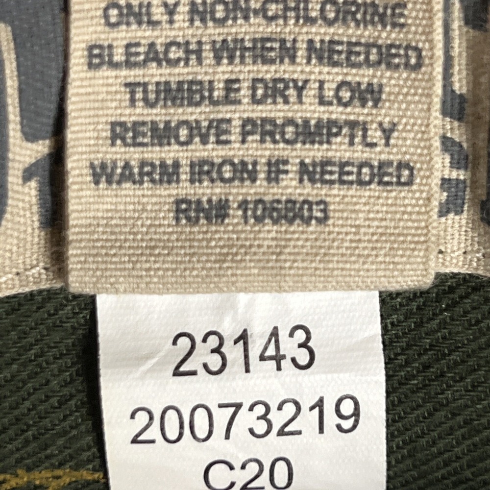 DULUTH Trading Untucked Mens LT Relaxed Fit Flannel Shirt Green Deer Buck Print‎ - Picture 9 of 12